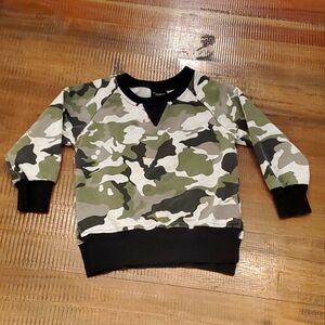 Little Bipsy camo pullover